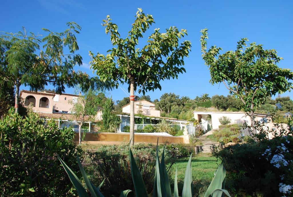 Aloasis Bed & Breakfast Grimaud Luaran gambar